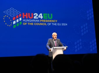 Sulyok Tamás: az Unió Európa reménye és ígérete kell maradjon