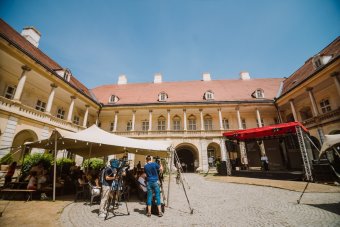 Párbeszéd a világgal és egymással: megnyílt az ünnepi könyvhét, átadták a Kolozsvár Büszkesége díjakat