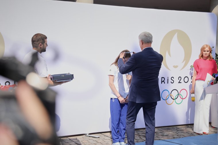 „Igazságot szolgáltattak”: átvette kiperelt olimpiai bronzérmét a román tornászlány