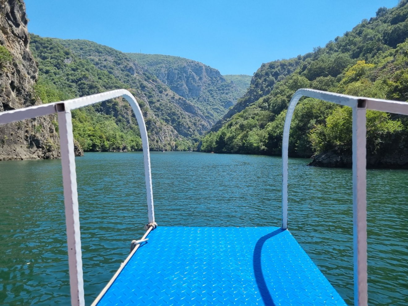 Észak-Macedónia legkedveltebb kirándulóhelye, a Matka-kanyon •  Fotó: Páva Adorján
