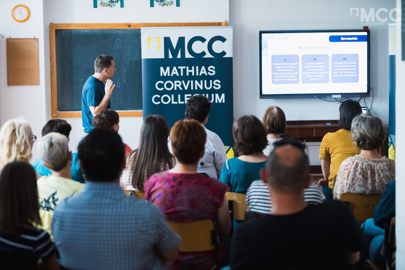 A szülőket, pedagógusokat is megszólítják az MCC programjai •  Fotó: Facebook/Mathias Corvinus Collegium - Erdély