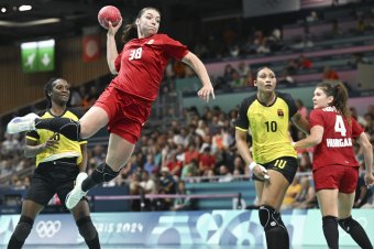Kár a kihagyott büntetőért: ikszelt Angola ellen a magyar női kéziválogatott