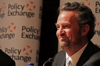 Öt személy ellen emeltek vádat Matthew Perry színész tavalyi, ketamin-túladagolás által okozott halála ügyében