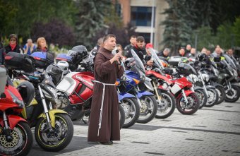 „Spirituális útkeresés” is a csíksomlyói ferencesek által szervezett motoros zarándoklat