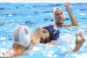 Kétgólos hátrányból fordítva páholta el a szerbeket a magyar férfi vízilabda-válogatott az utolsó csoportmeccsen