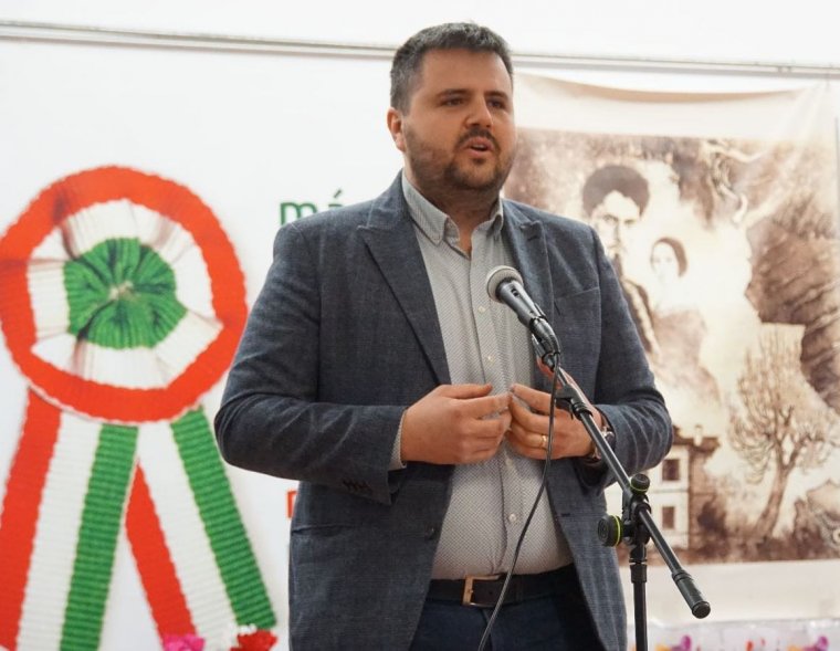 Magyar parlamenti képviselő is csatlakozott az új román párt honatyáihoz