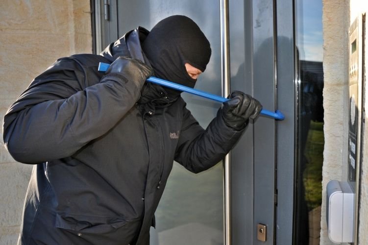 Rendőrségi mérleg: tíz tipp, hogyan lehet megkönnyíteni a tolvajok dolgát