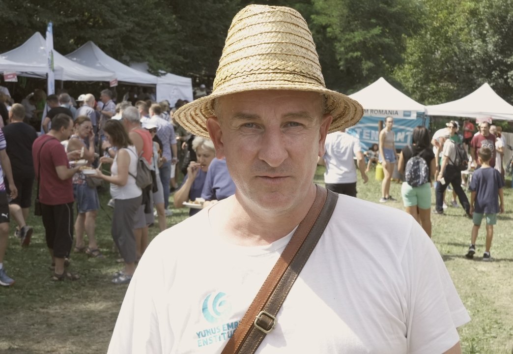 Boros Loránd felügyelte a csapatok munkáját •  Fotó: Oláh-Badi Levente