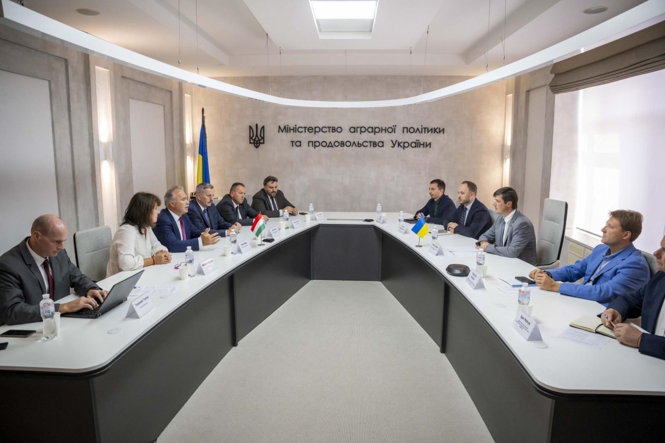 Ukrán-magyar szakminisztériumi tárgyalások. A vitás kérdéseket sikerül rendezni •  Fotó: Agrárminisztérium/Pelsőczy Csaba