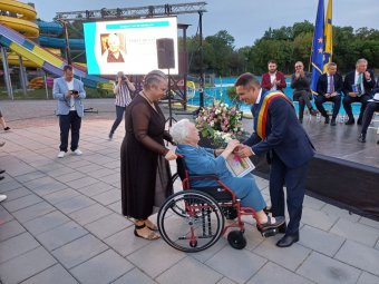 A 92 évesen még alkotó magyar írót is kitüntették az Aradi Városnapokon
