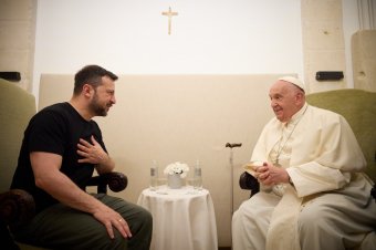 Orosz befolyásoltságot ró fel a katolikus egyházfőnek az ukrán elnök