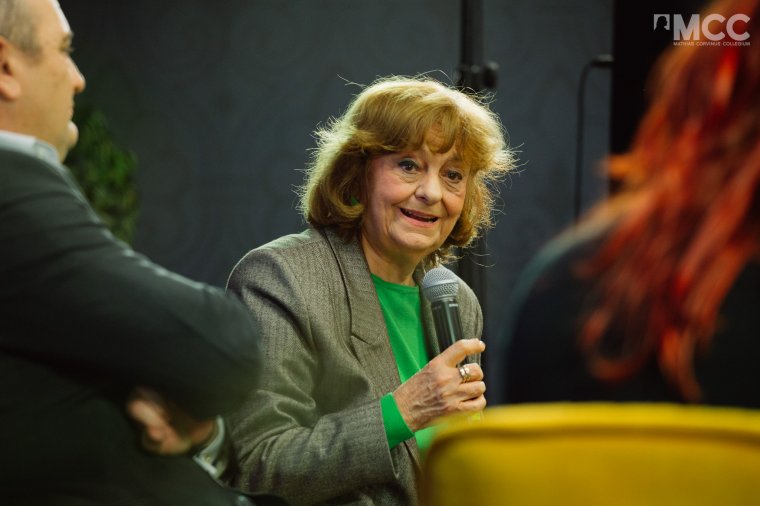 Ana Blandiana: a magyaroknak jobb politikusai vannak, mint nekünk