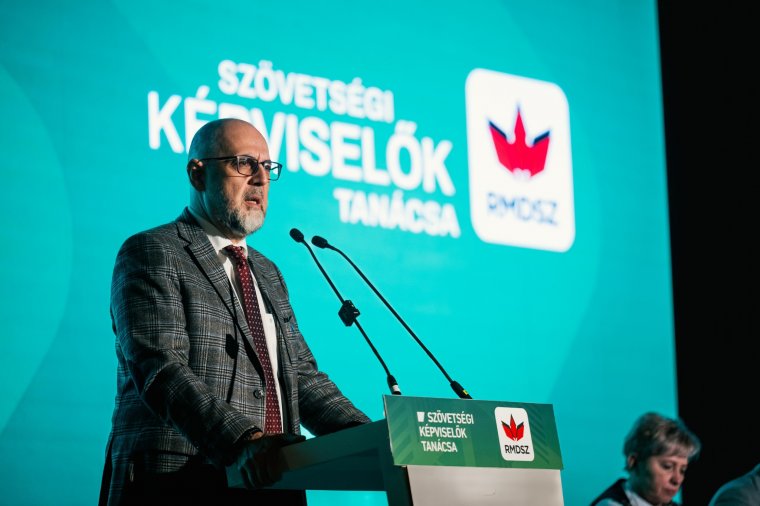 Kelemen Soós megbilincselését bírálta és megszorításokat harangozott be a miniparlamenten
