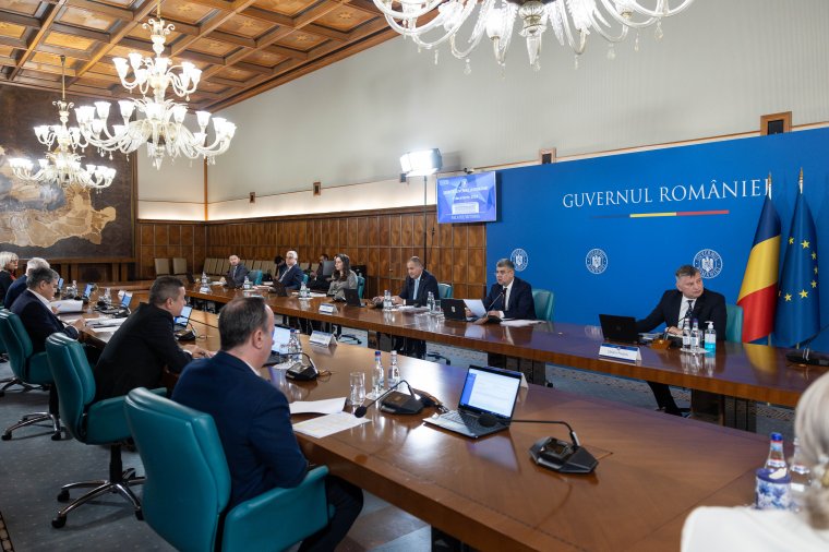 Alaposan lefaragott a kormány az államtitkárok számából