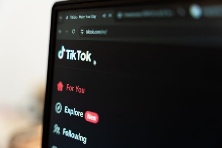 Elnökválasztás: mesterséges intelligenciával generált félretájékoztató anyagok jelentek meg a TikTokon