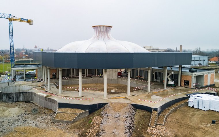 Adósságot rónak le a hajdúvárosiaknak a Toldi-élményfürdő építésével Török László polgármester szerint