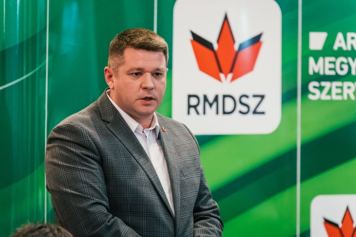 Molnár András korábbi Temes megyei alprefektus nyert mandátumot az RMDSZ jelöltjeként •  Fotó: Facebook/Temes megyei RMDSZ