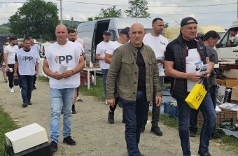 Választás, káosz, összeesküvés és gyanús terelés