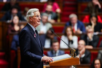 Politikai válság Franciaországban: több mint hatvan év után először buktattak kormányt
