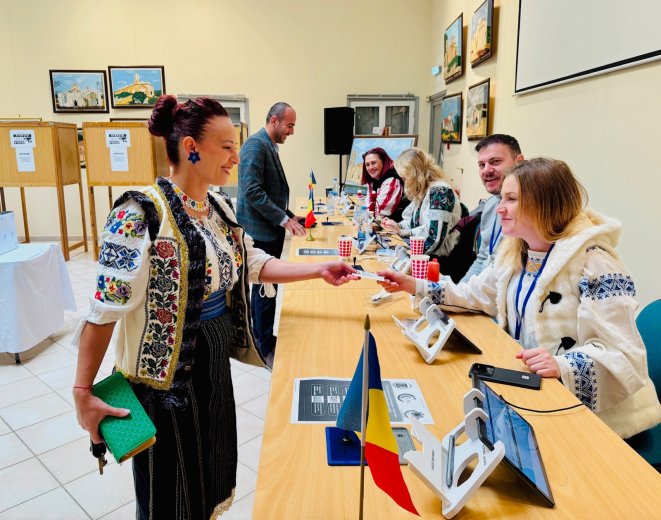 Ötmillió románt hall a nagyvilág?
