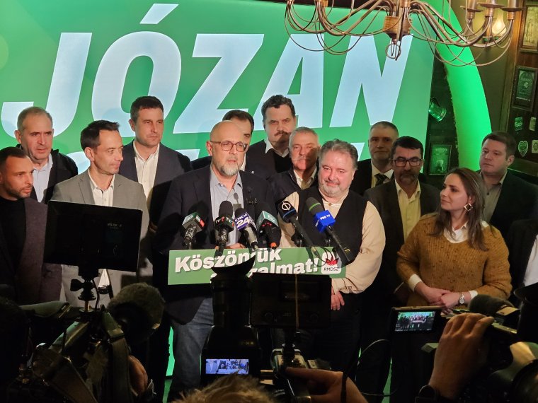 Kelemen 450 ezer szavazatra számít, és a parlamenti választás után tárgyal a második fordulós államfőjelöltekkel