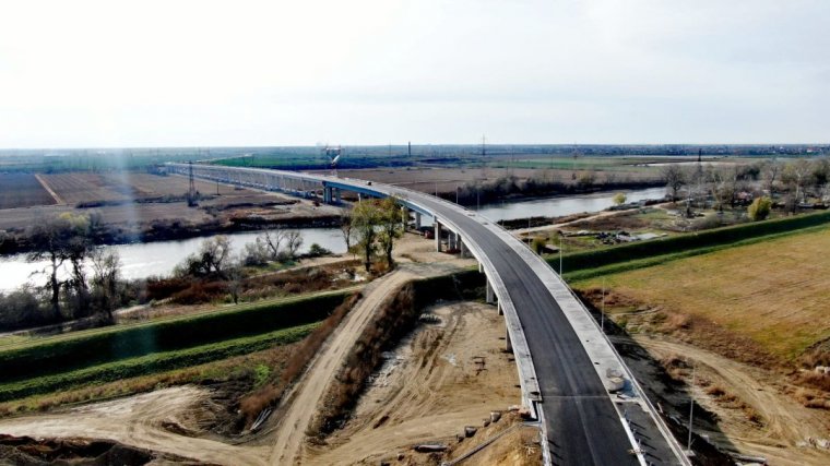 Határidő előtt elkészül a Partiumot a Bánsággal összekötő híd