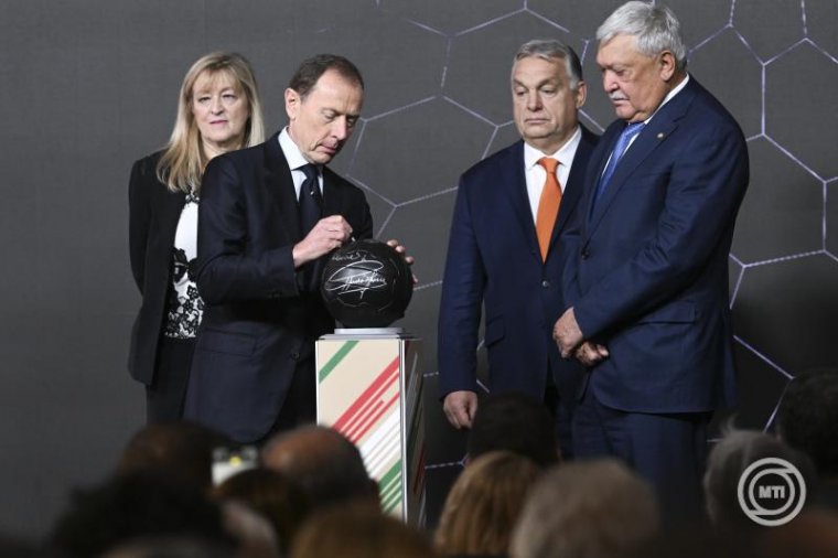 „Lesz folytatása az Aranycsapat mítoszának”. Puskás Múzeum nyílt Budapesten
