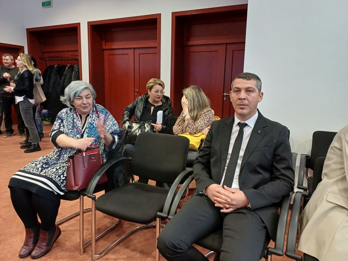 Ifj. Zágoni-Szabó András egyelőre nem foglalhatott helyet a tanácsosok között •  Fotó: Pataky Lehel Zsolt