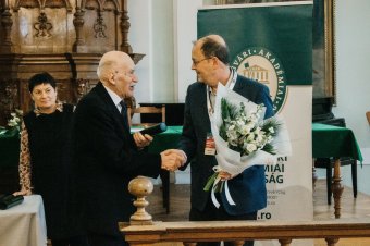 Az erdélyi tudományos élet kiválóságait díjazták a kincses városban