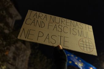 „Szavazzanak a demokráciára”: több ezren vettek részt a bukaresti tüntetésen