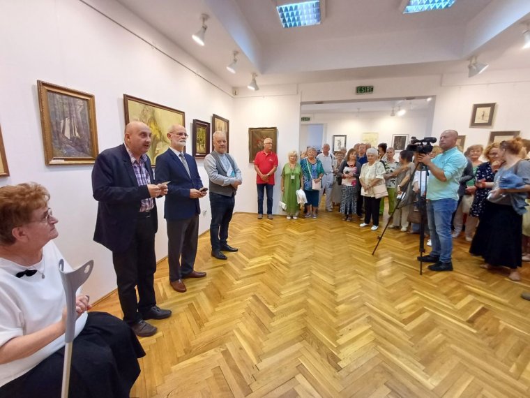 Rejtőzködő kincseket hozott felszínre a Kölcsey Galéria – Album jelent meg a kiállítássorozat tíz évéről