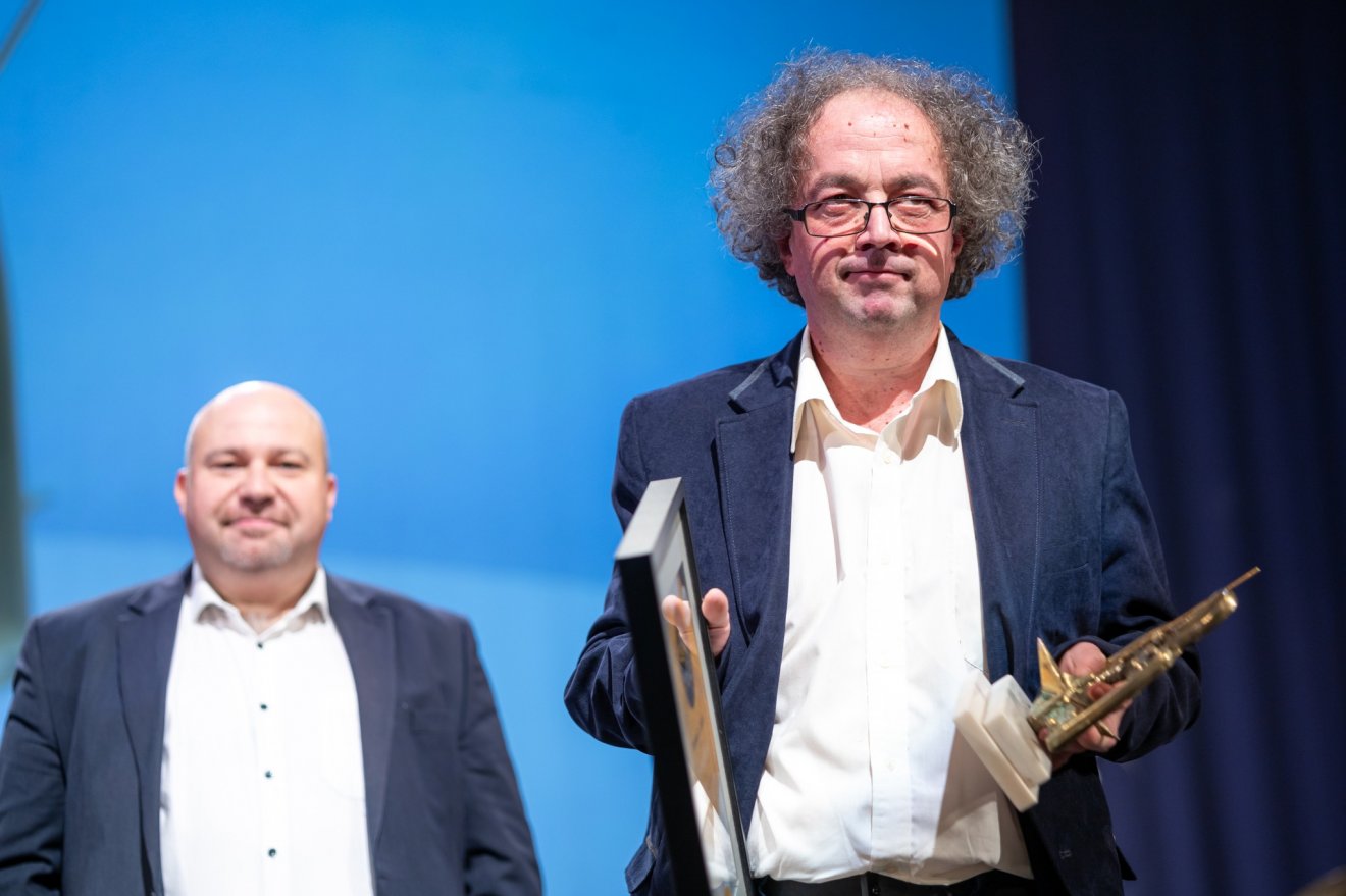 Marosvásárhelyen díjazták Borsodi L. Lászlót