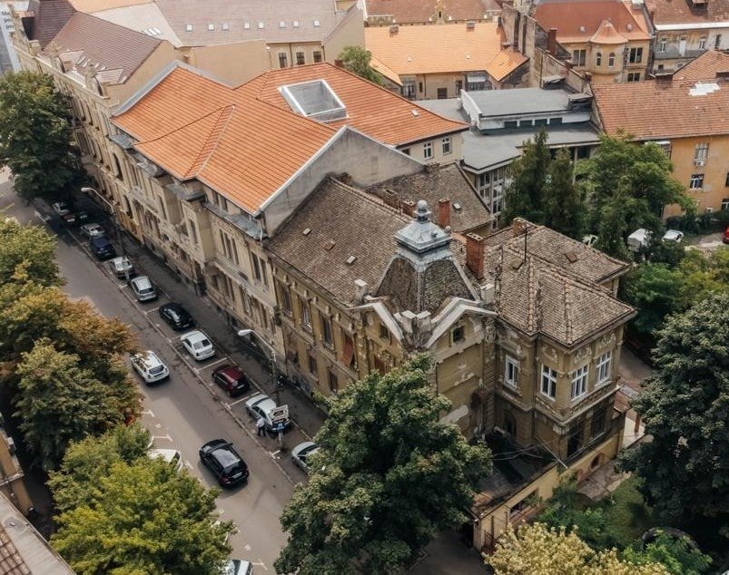 Közpénzbe kerül. A közlekedési minisztérium 4,4 millió lejért vásárolja meg a temesvári vasutaskórház számára az ingatlant •  Fotó: Facebook/temesvári vasutaskórház