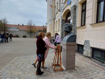 A magyar dráma megújítójára, Csiky Gergelyre emlékeztek a róla elnevezett iskolában
