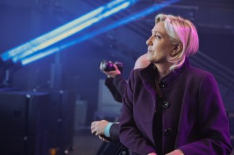 Marine Le Pen börtönbe zárását és a választásokon való indulástól történő eltiltását kéri a francia ügyészség