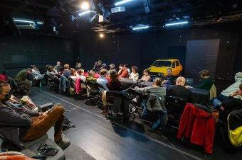 Fókuszban a felelősség témája: a szentgyörgyi társulat minden színészét bevonó előadást készít Bocsárdi László