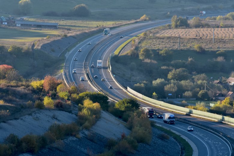 Szépen bővült tavaly az autópálya-hálózat, de még mindig nagyon sok a földút
