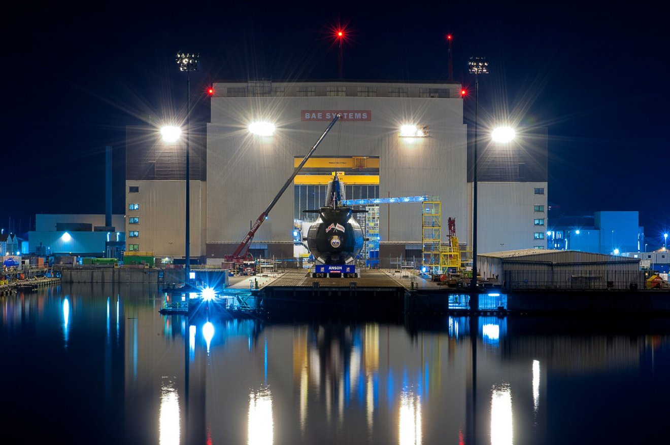 Kár. A lángok egy atomtengerelattjárókat gyártó üzemben csaptak fel •  Fotó: BAE Systems