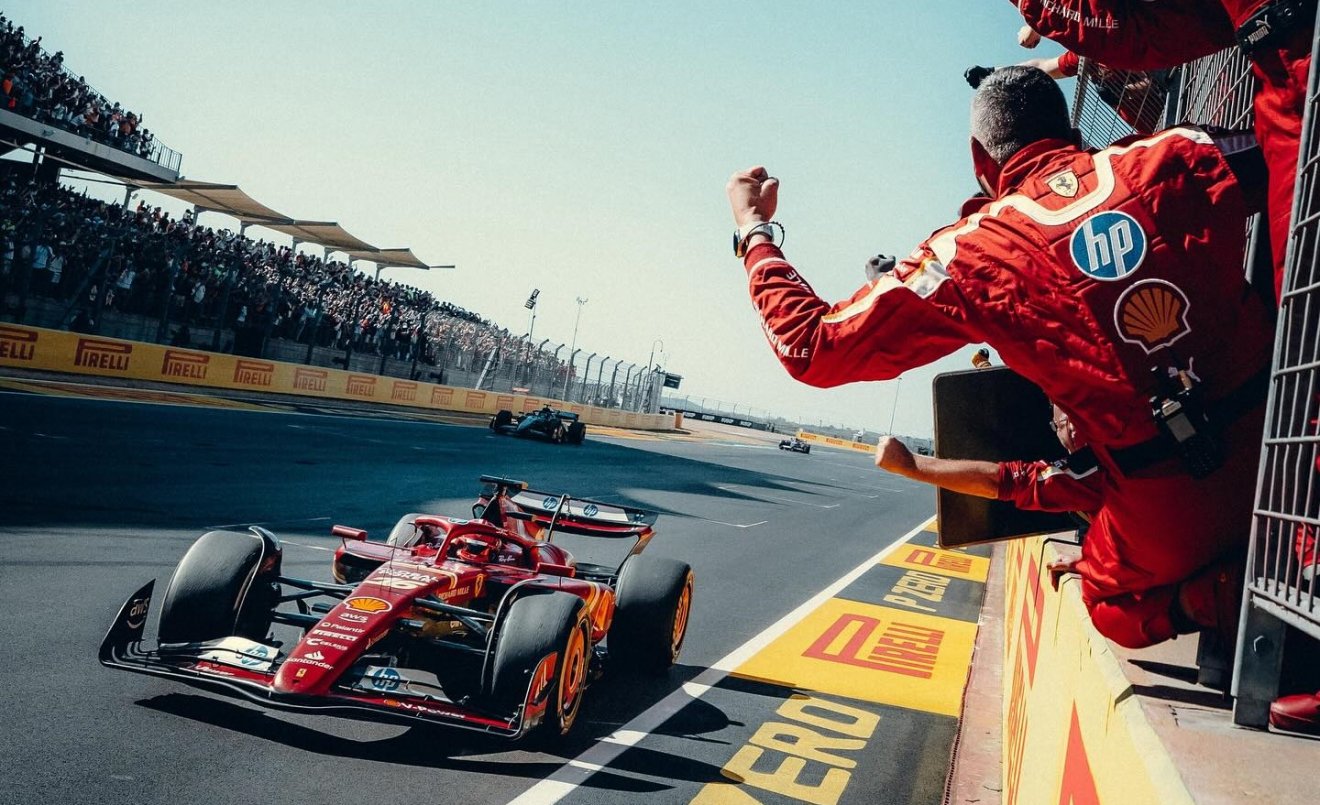 Élen. Charles Leclerc (Ferrari) futott át elsőként austini pálya célvonalán a Forma–1 vasárnapi futamán •  Fotó: Facebook/Charles Leclerc