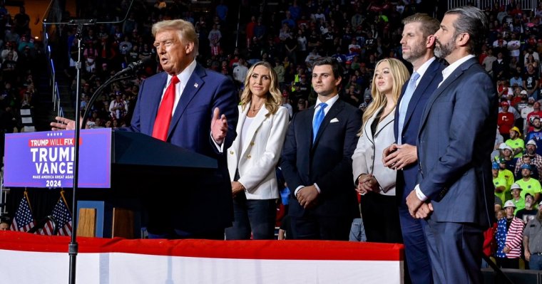 Az orosz olajiparral kapcsolatos szankciós politikán dolgozik Trump csapata az ukrajnai béke érdekében