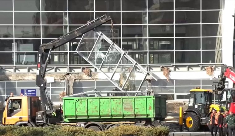 Újvidéki tragédia: több mint egy tucat ember ellen emeltek vádat