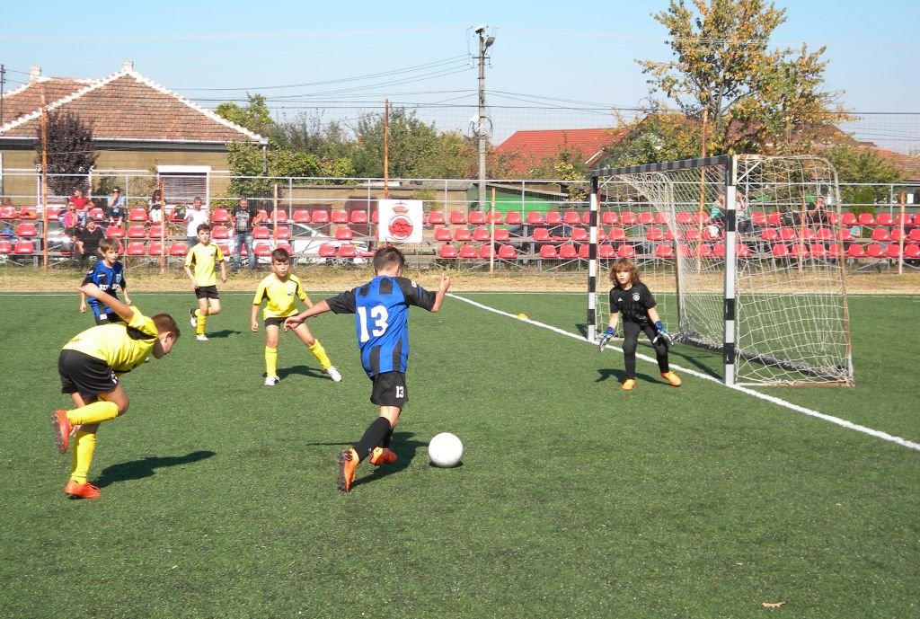 A jövő nagy futballistái •  Fotó: Pataky Lehel Zsolt