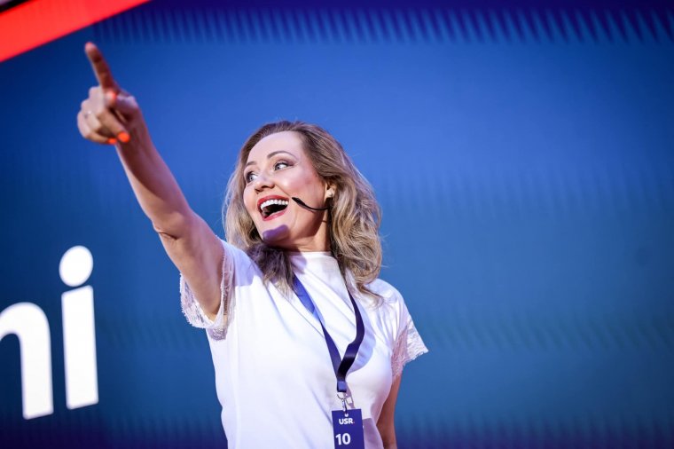 Elena Lasconi: Iohannis 23 napja a Cotroceni-palota törvénytelen albérlője
