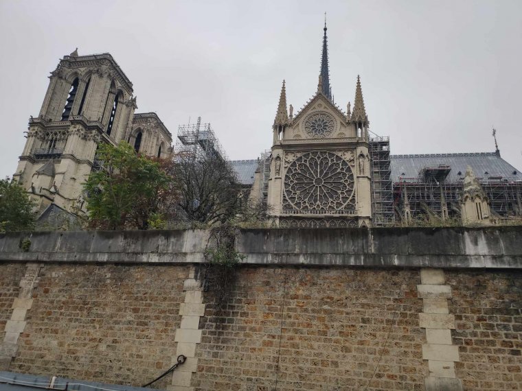 Nagy rohamot várnak a hamarosan újranyíló Notre-Dame-nál, amelynek látogatása ingyenes marad