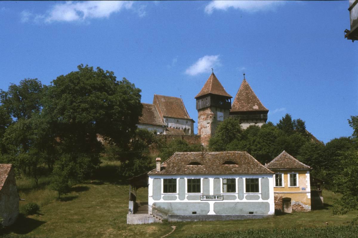 Szászalmád erőstemploma •  Fotó: Wikipédia
