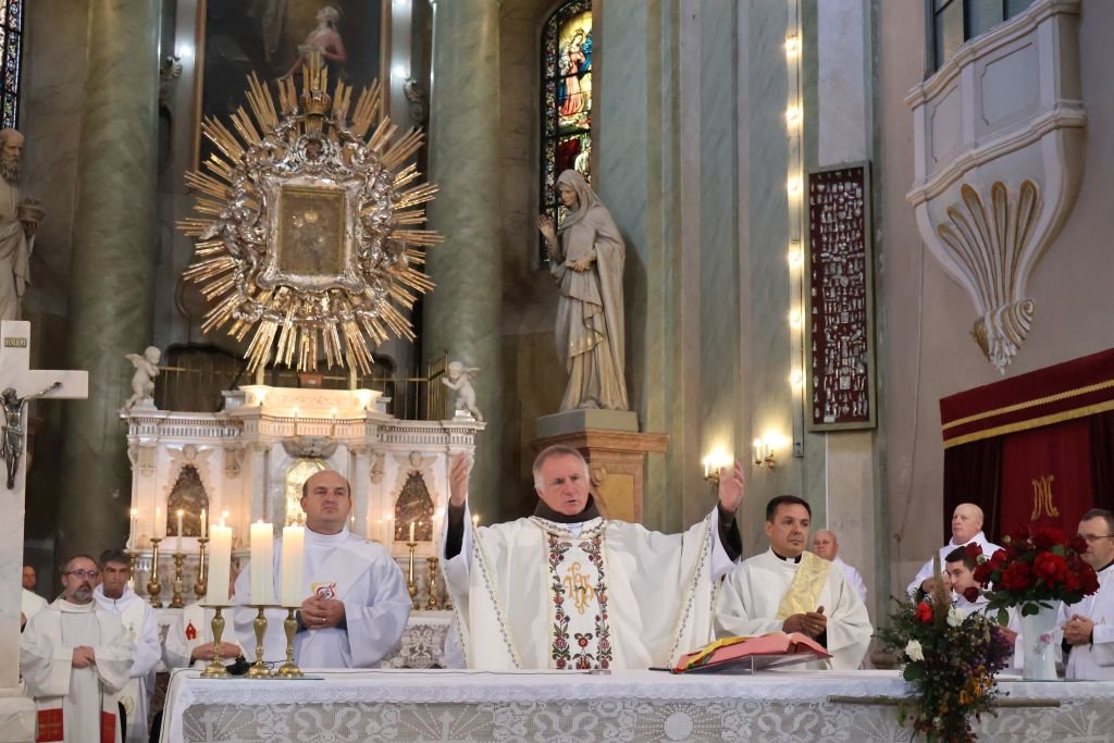 Böjte Csaba: a legnagyobb győzelmet nem fegyverrel, hanem a Szűzanyával érhetjük el •  Fotó: Pataky Lehel Zsolt