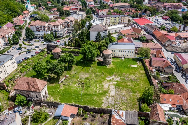 Történelmi léptékű városfejlesztés a Báthoryak ősi fészkében