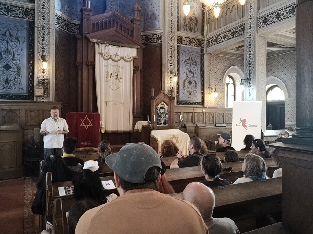 A nagyszebeni Nagy Zsinagóga is nyitva áll az Ars Sacra fesztivál résztvevői előtt •  Fotó: Ars Sacra Nagyszeben/Facebook