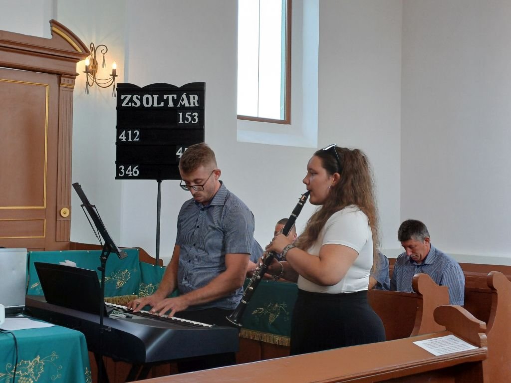 A zeréndi fúvósok a templomban és a vacsoránál is felléptek •  Fotó: Pataky Lehel Zsolt