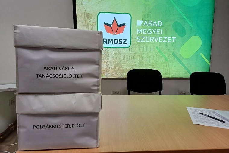„Aradi tizenhármak” – Húsz helyen állít listát, 13 polgármesterjelöltet indít a megyében az RMDSZ